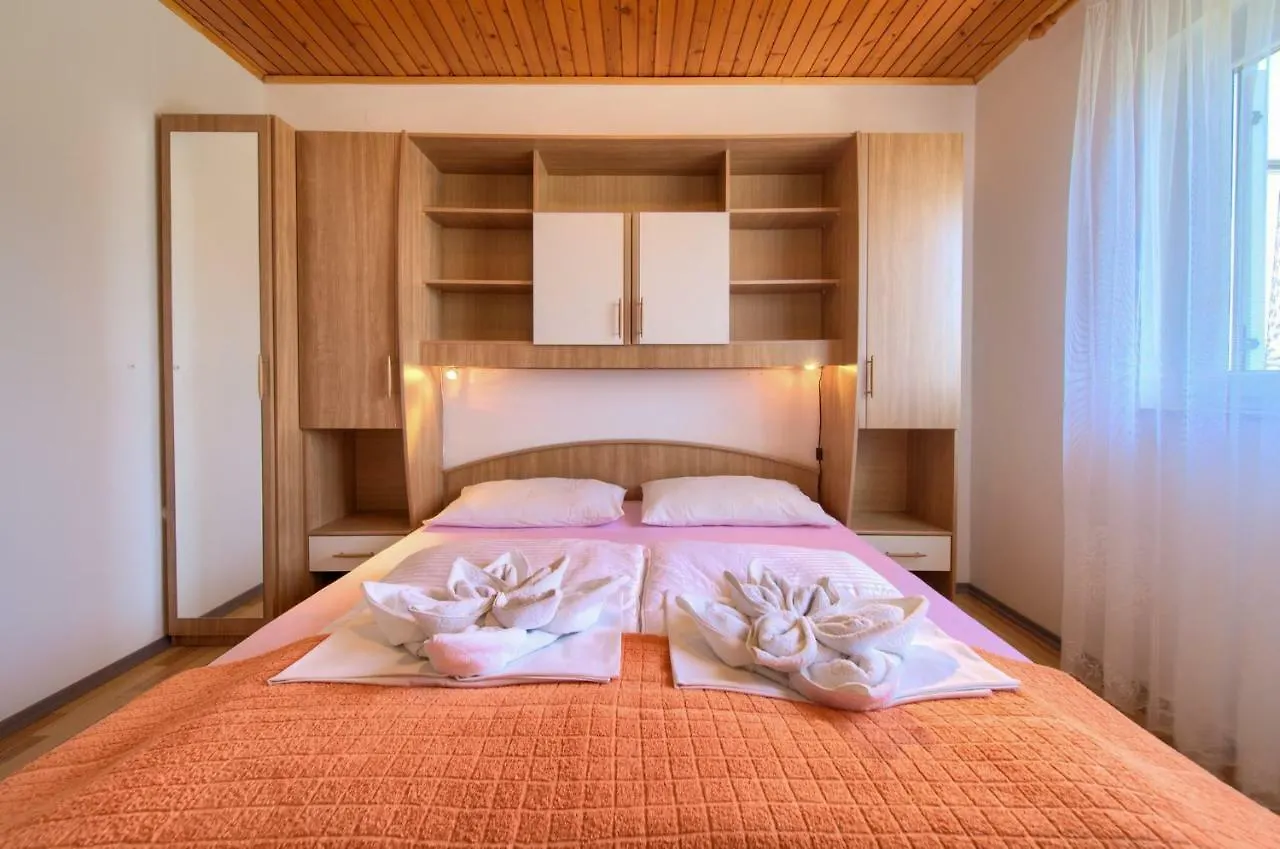 Apartmani Lukic Krk Island Krk Town